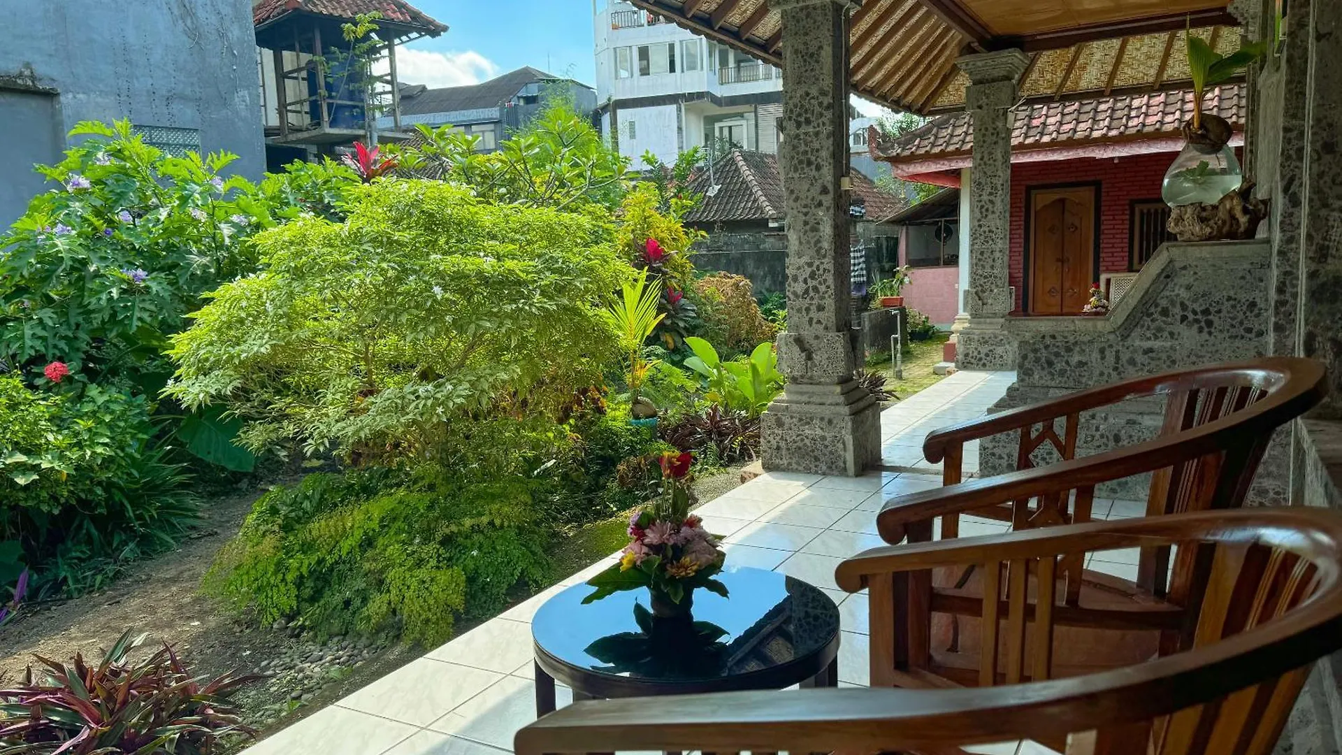 Sari Bungalows location